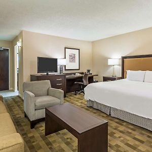 Superior Corner Room